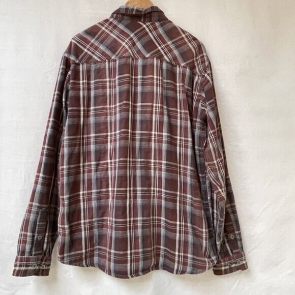 Kuhl Brown Plaid Shirt Mens Medium Cotton Button Up Collared Outdoor Casual Top - Picture 6 of 10